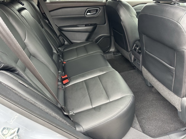 2021 Nissan Rogue SL photo 13