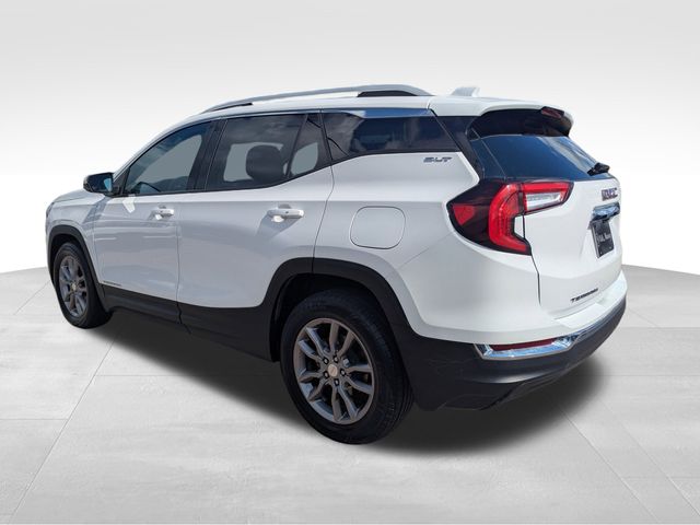 2024 Gmc Terrain SLT photo 2