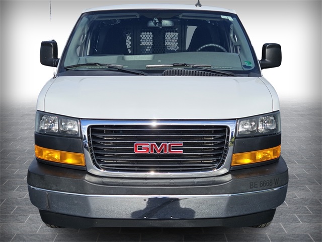 2023 Gmc Savana 2500 Cargo photo 2