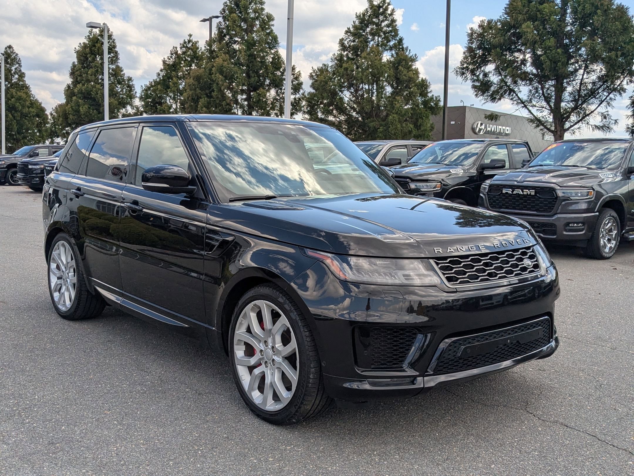 2020 Land Rover Range Rover Sport HSE Dynamic photo 3