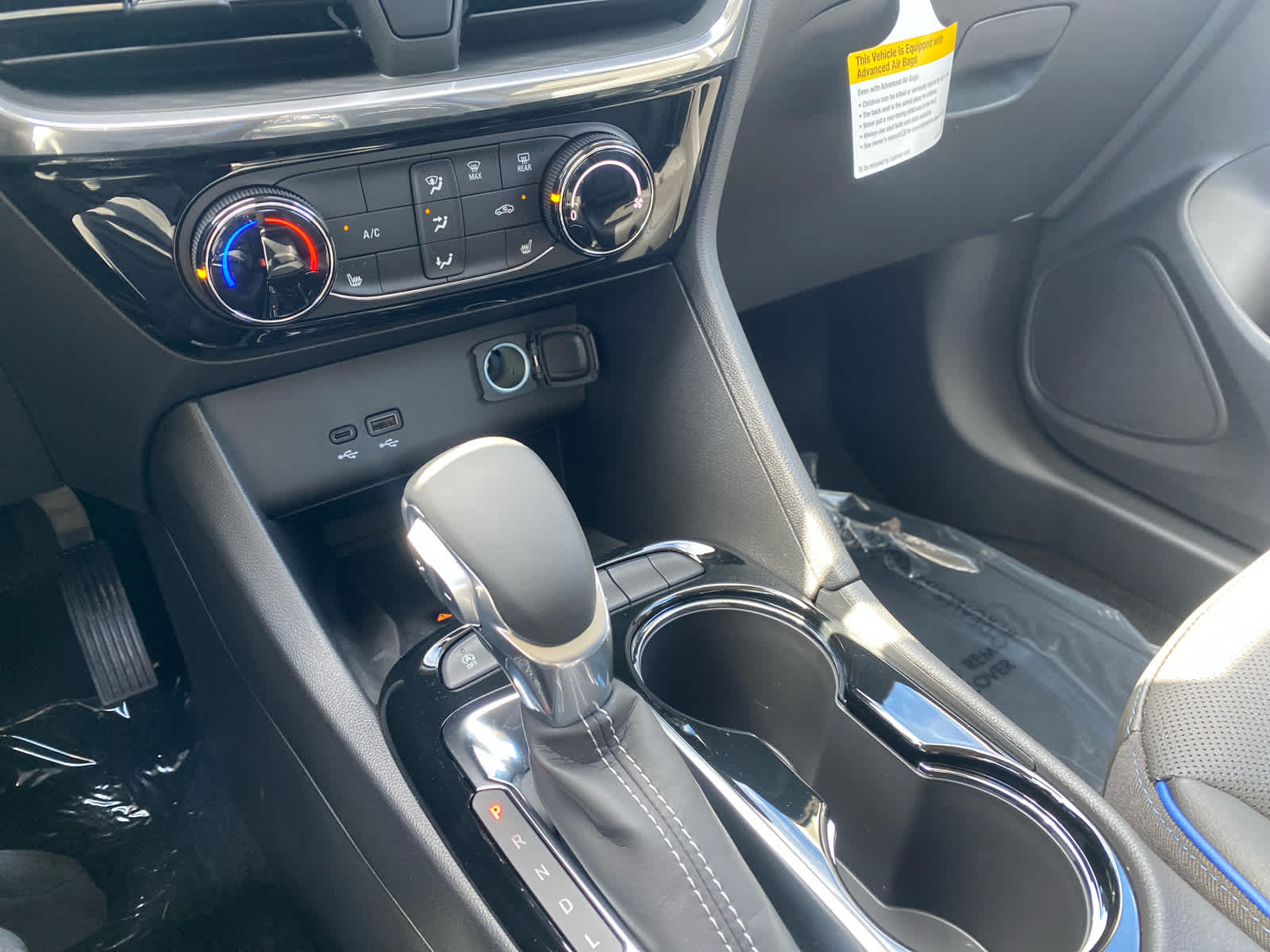 2026 Buick Encore GX Sport Touring photo 21
