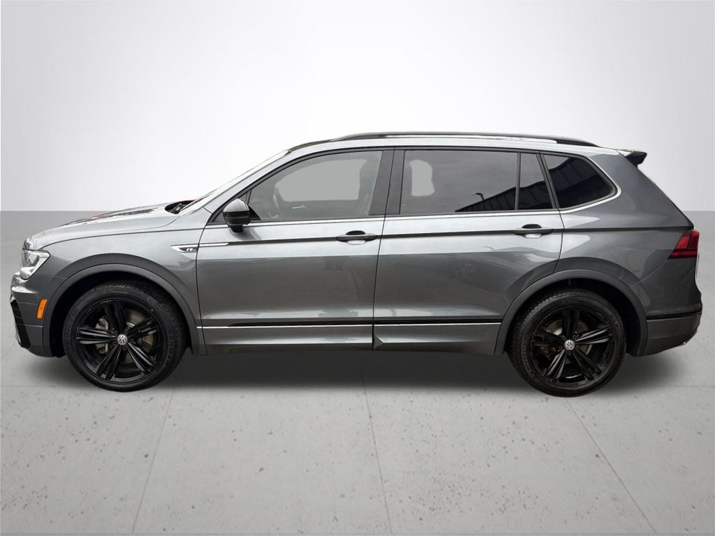 2019 Volkswagen Tiguan SEL R-Line photo 8