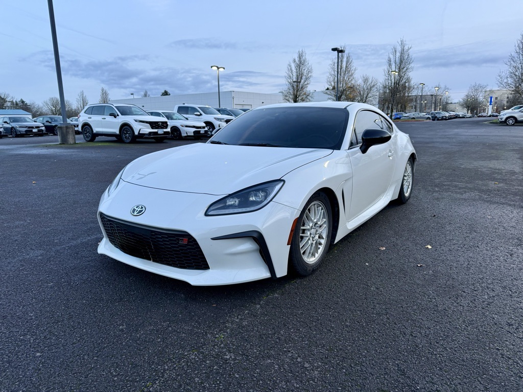 2024 Toyota GR86 Premium photo 3