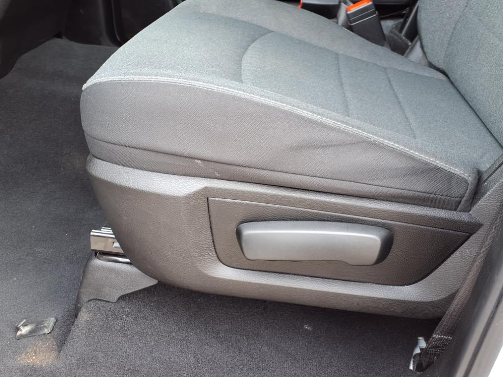 2024 Ram 1500 Classic Warlock photo 12