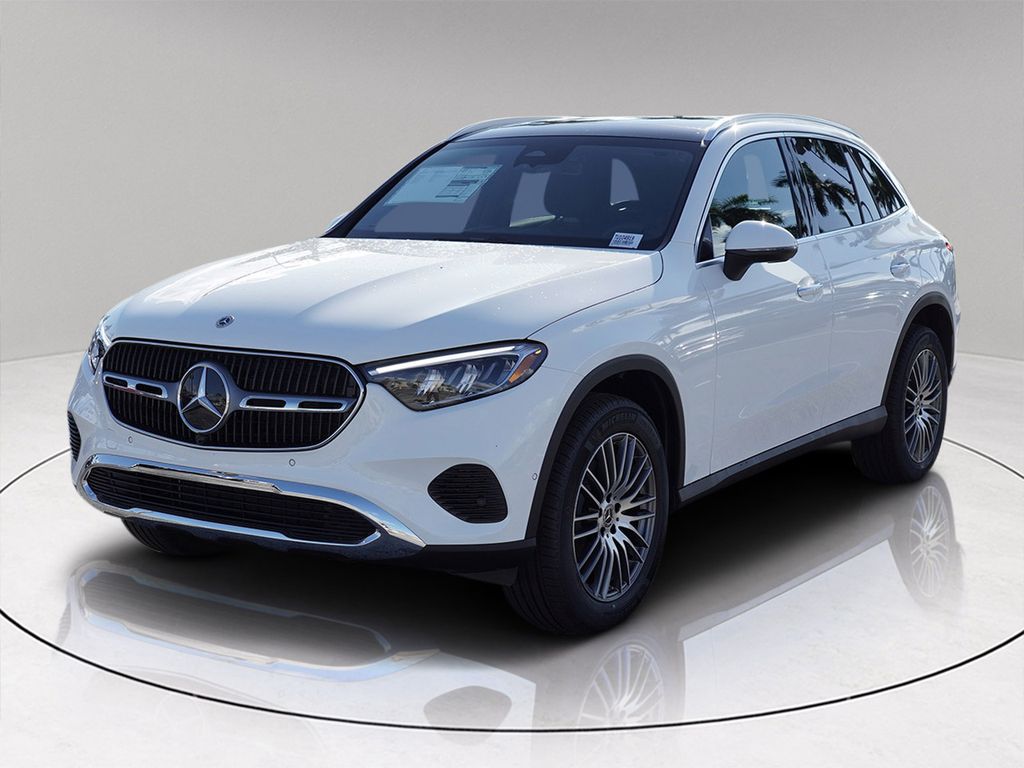 2026 Mercedes Benz GLC 300 photo 2