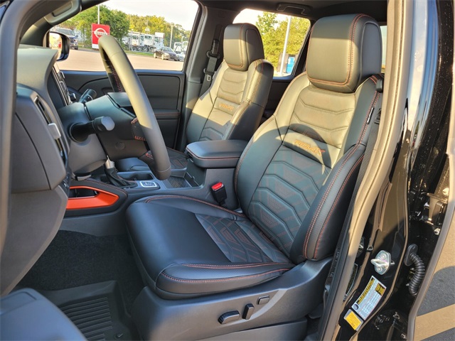 2026 Nissan Frontier Crew Cab PRO-4X photo 8
