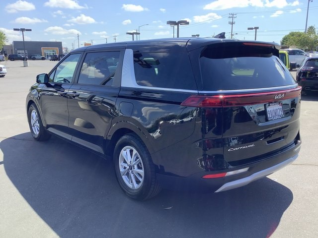 2022 Kia Carnival LX photo 18