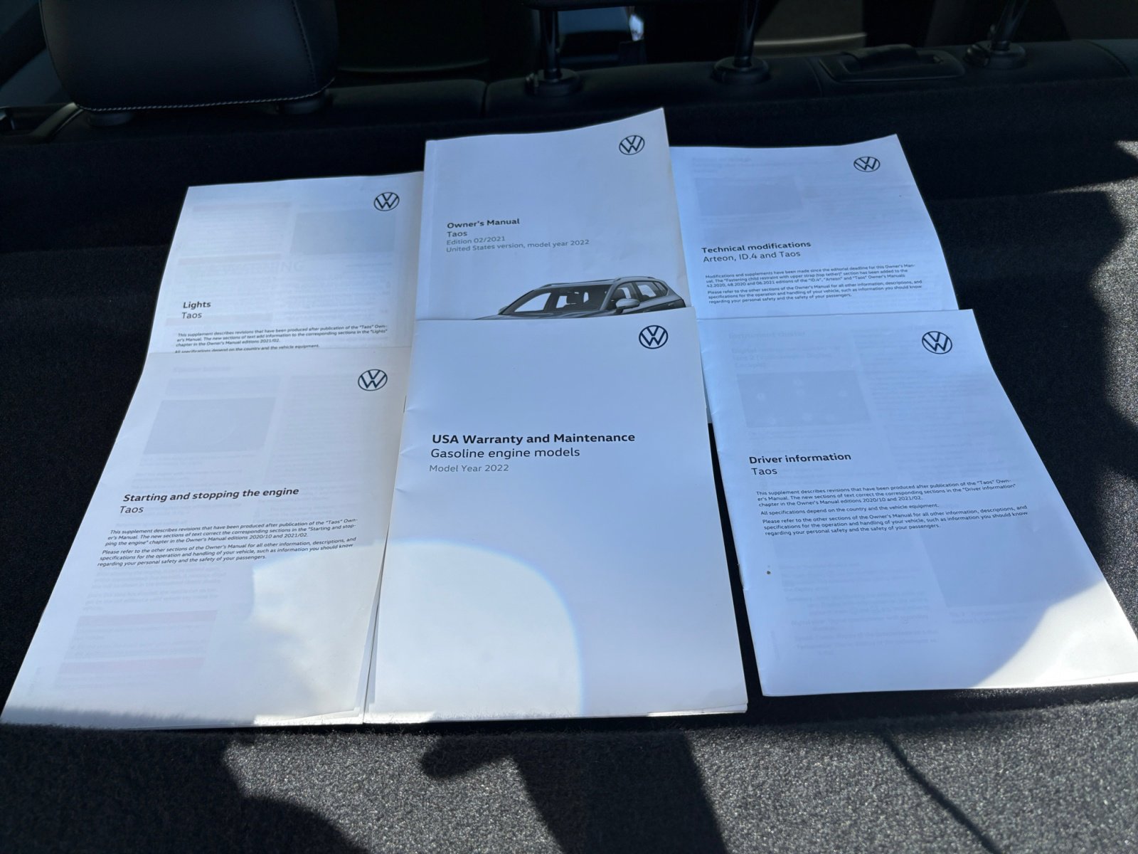 2022 Volkswagen Taos SE photo 42