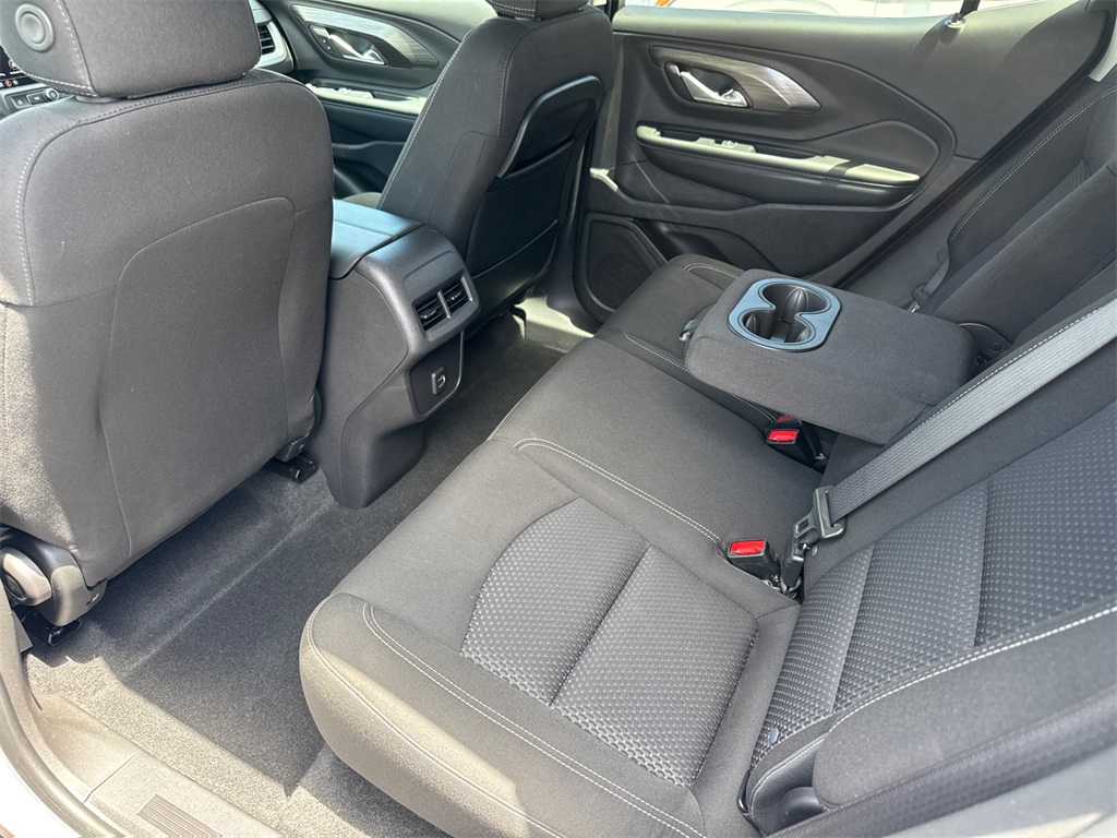 2024 Gmc Terrain SLE photo 15