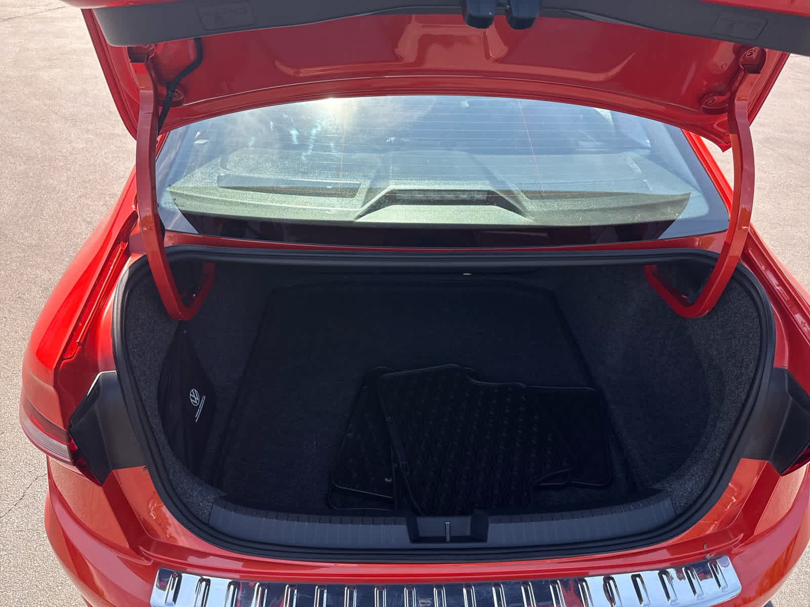 2021 Volkswagen Jetta SEL photo 16