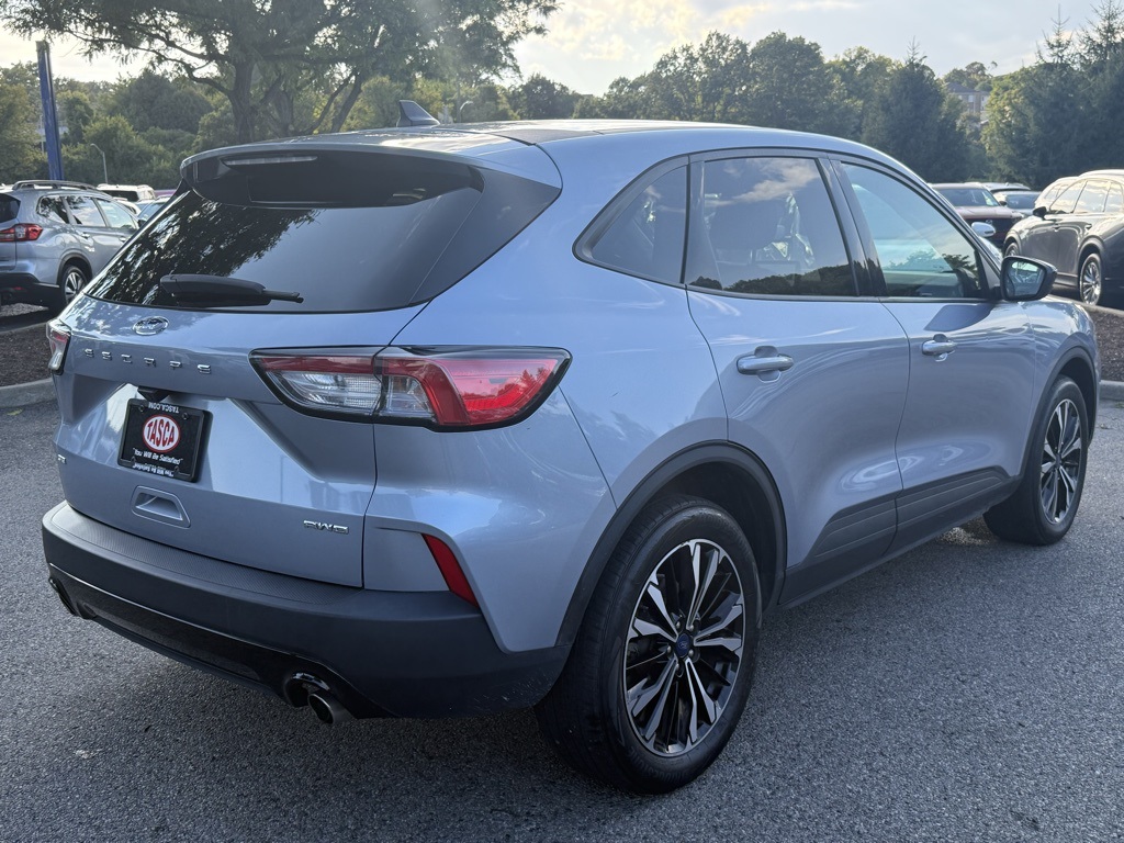 2022 Ford Escape SE photo 6