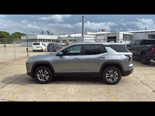 2026 Chevrolet Equinox LT photo 2
