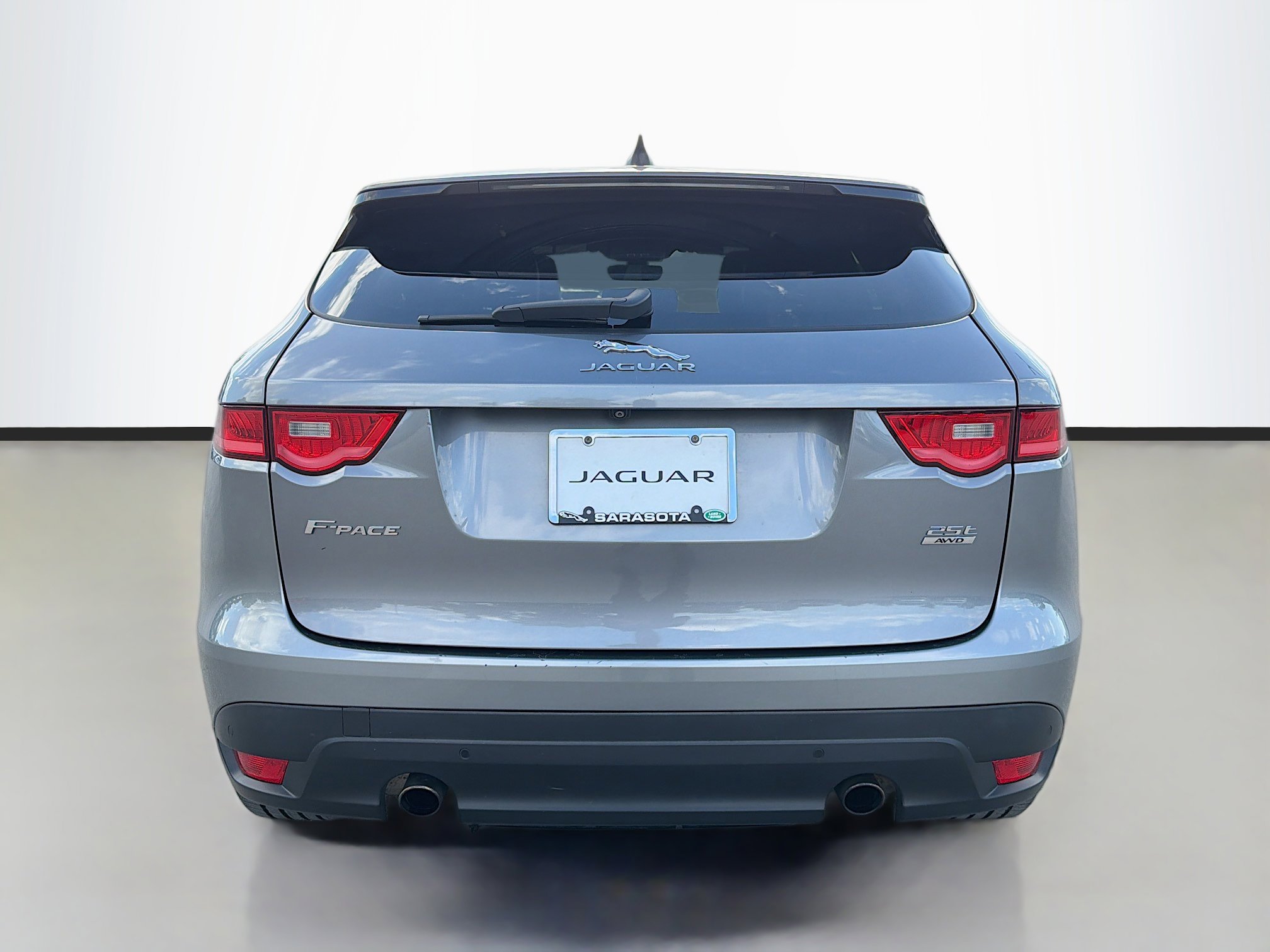 2020 Jaguar F-PACE Prestige photo 4