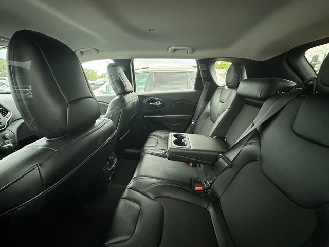 2022 Jeep Cherokee Trailhawk photo 8