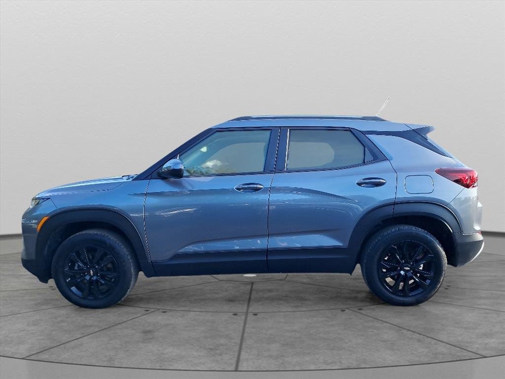 2021 Chevrolet Trailblazer LT photo 3