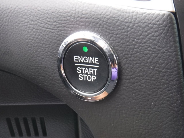 2024 Ford Edge SEL photo 16