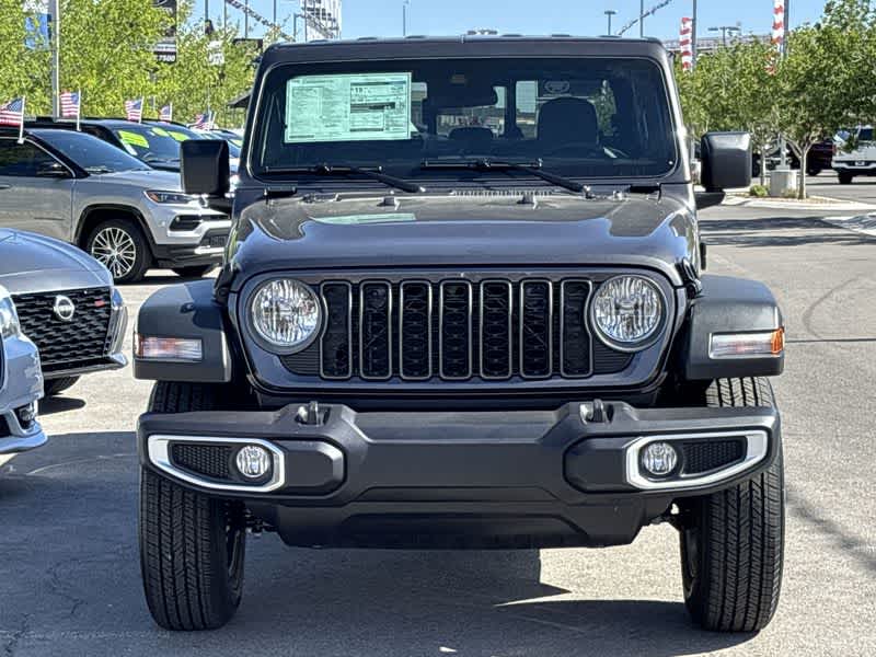 2025 Jeep Gladiator Sport S photo 3