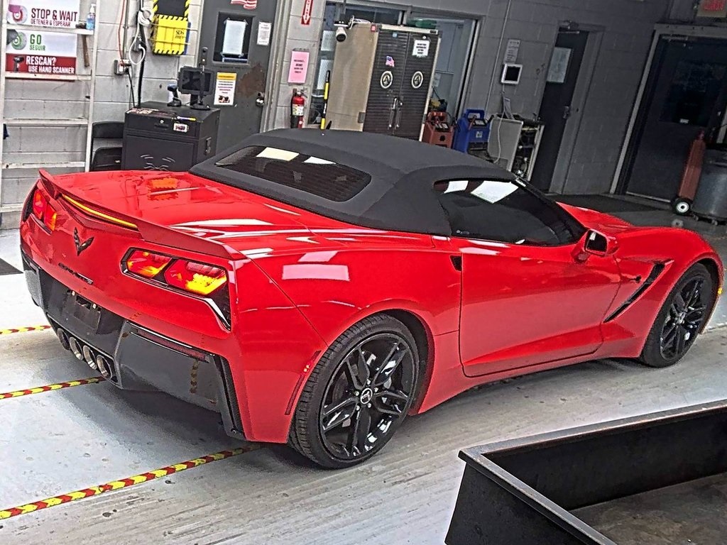 2015 Chevrolet Corvette Stingray 2LT photo 4