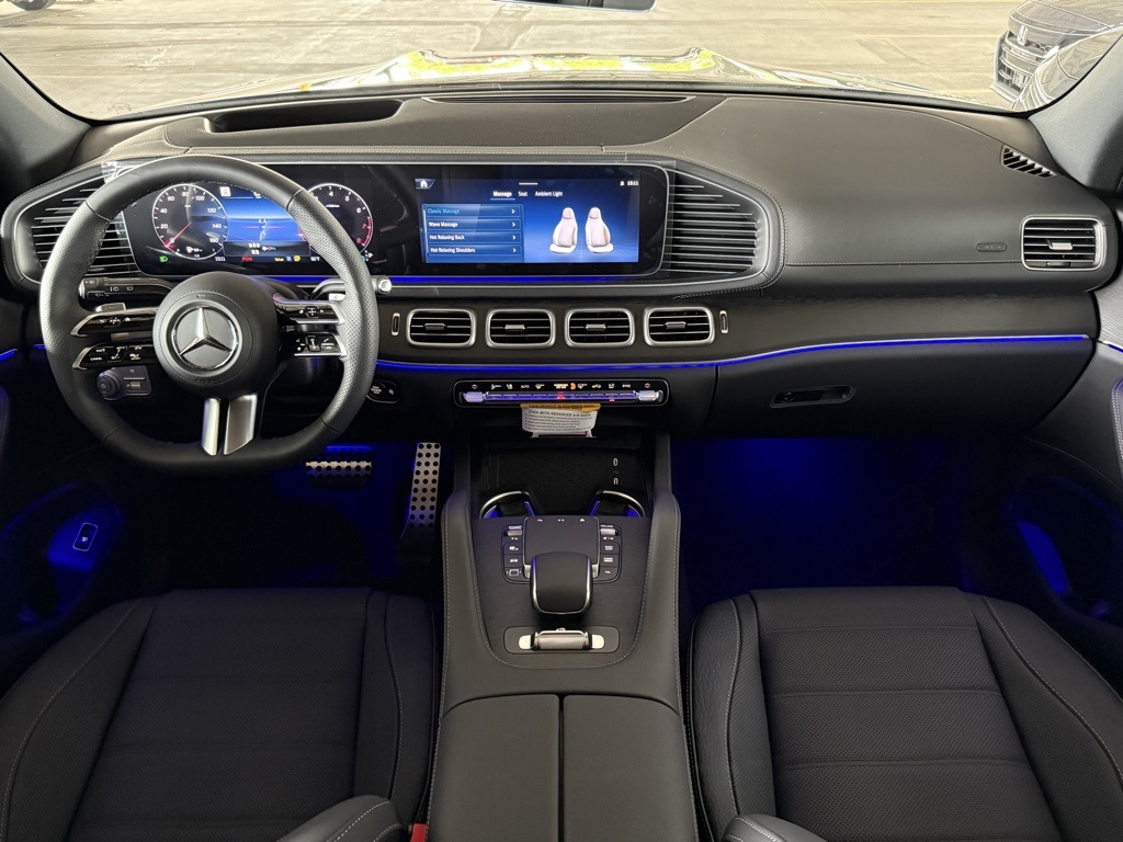 2026 Mercedes Benz GLS 580 4MATIC photo 3