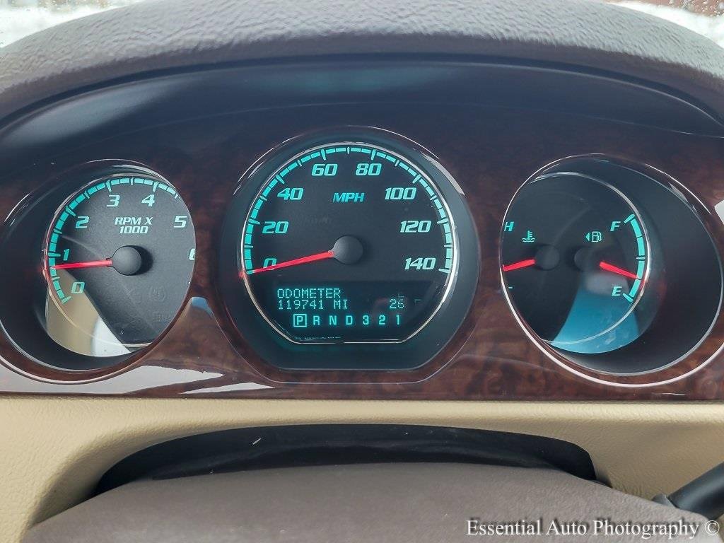 2010 BUICK LUCERNE - Image 8