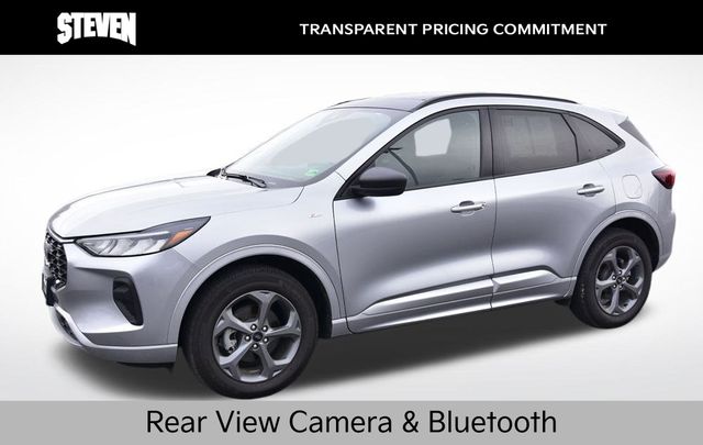 2024 Ford Escape ST-Line's photo