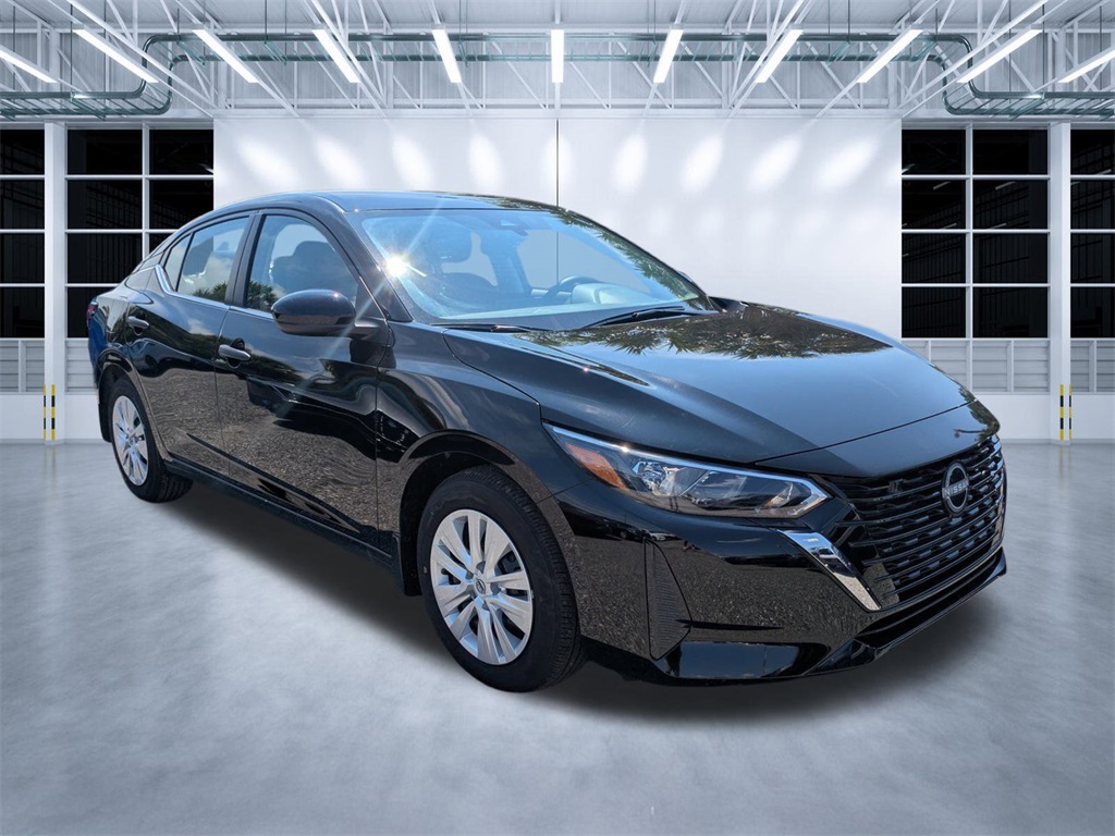 2025 Nissan Sentra S's photo