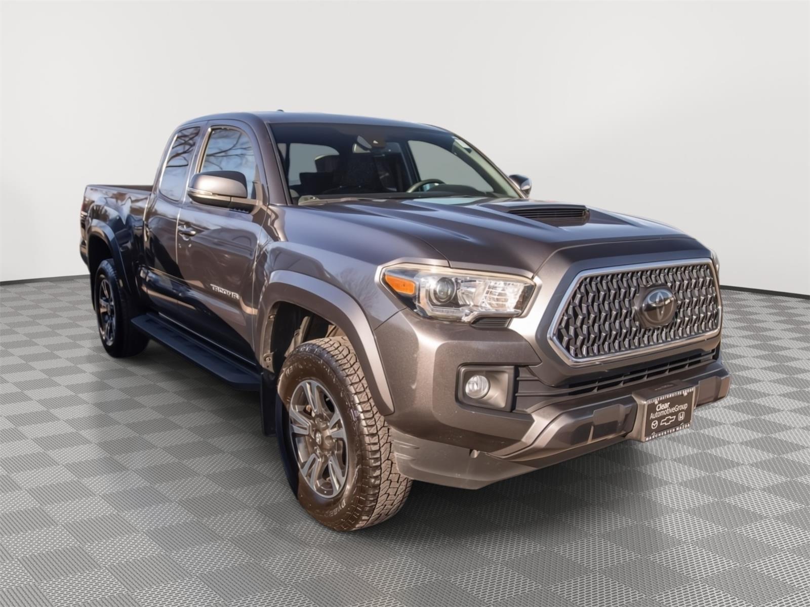 2018 Toyota Tacoma TRD Sport's photo