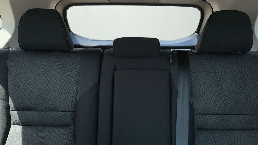 2026 Nissan Rogue SV photo 7