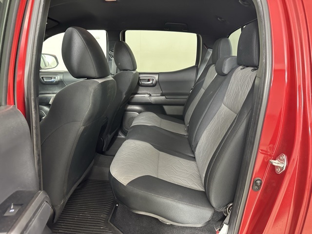 2022 Toyota Tacoma TRD Off-Road photo 11