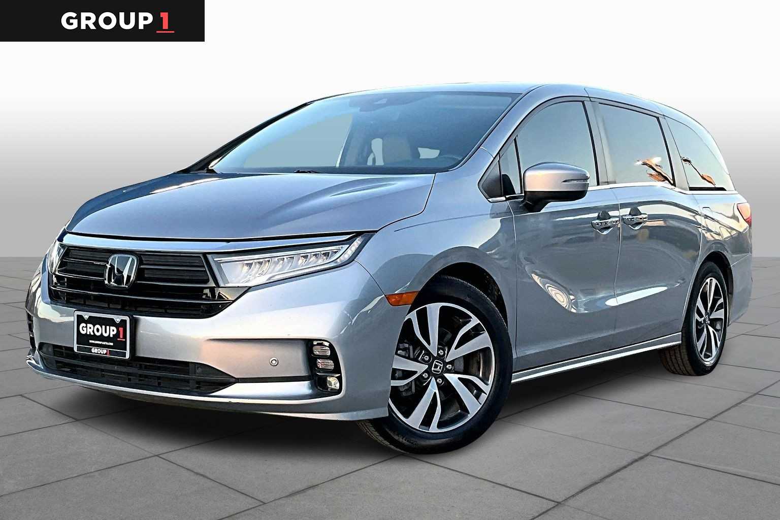 2022 Honda Odyssey Touring's photo