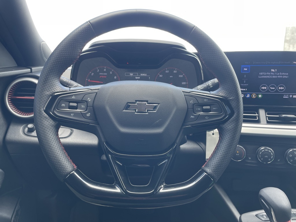 2025 Chevrolet Trax photo 8