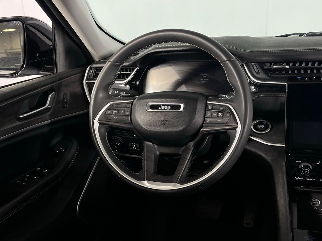 2023 Jeep Cherokee 4xe photo 11