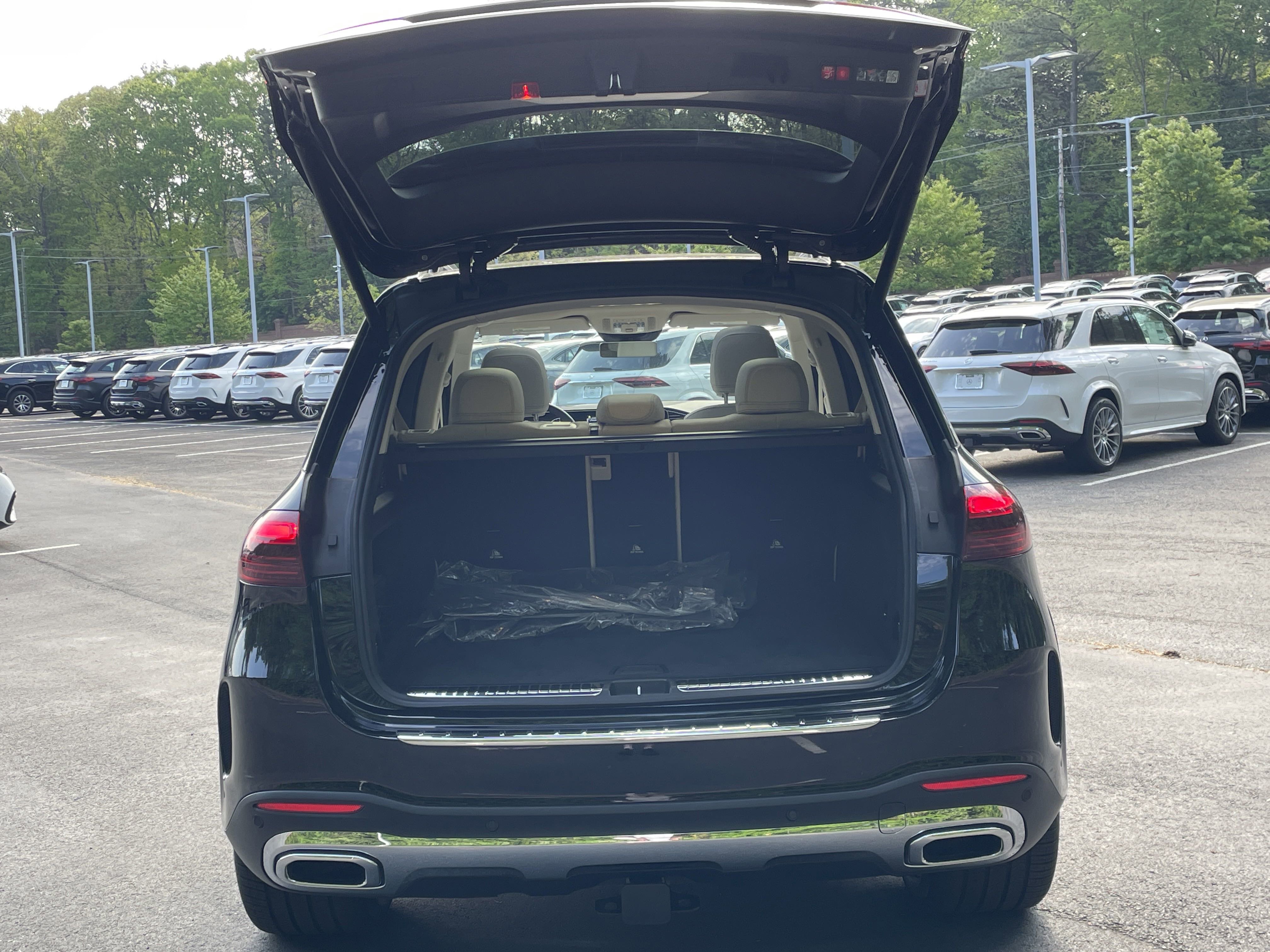 2025 Mercedes Benz GLE 350 photo 2