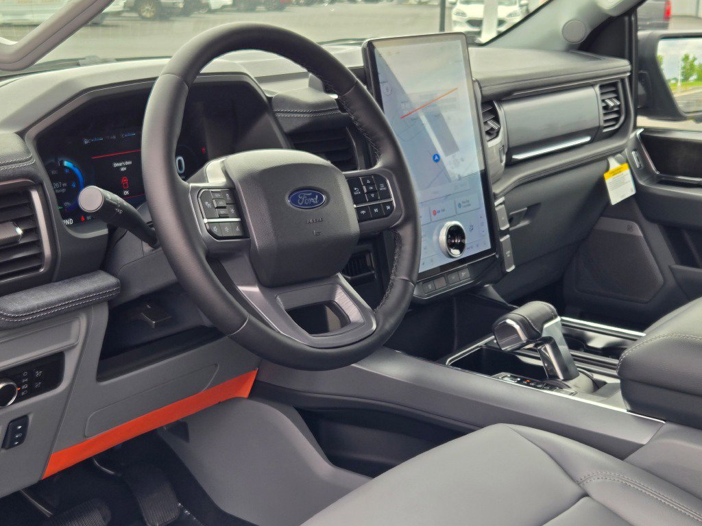 2025 Ford F-150 Lightning photo 10