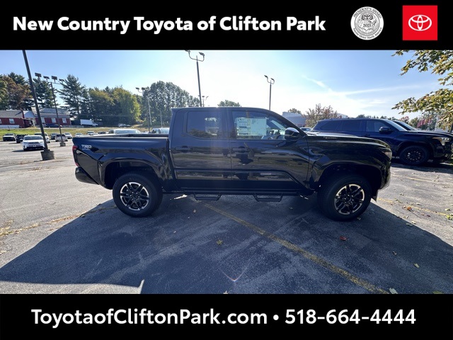 2025 Toyota Tacoma TRD Sport photo 2