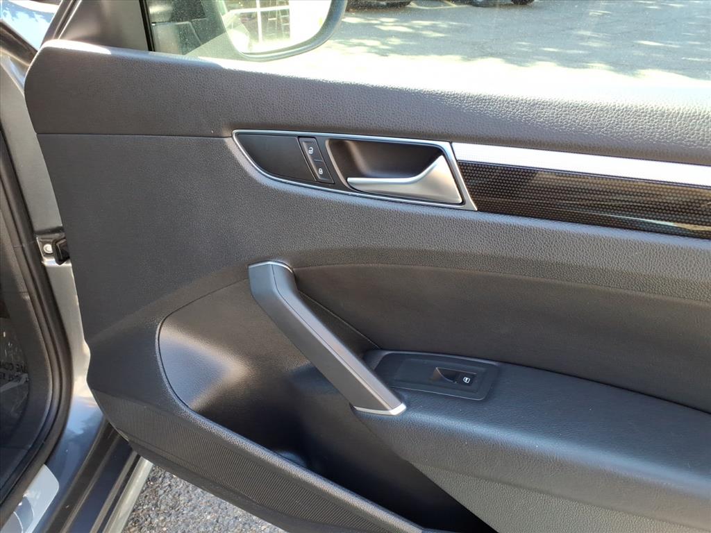 2018 Volkswagen Passat V6 GT photo 10