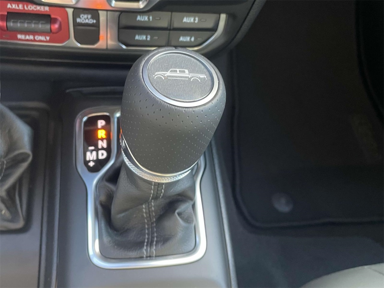 2025 Jeep Gladiator Mojave photo 20