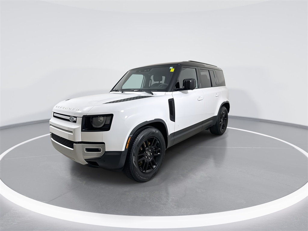 2024 Land Rover Defender S photo 4