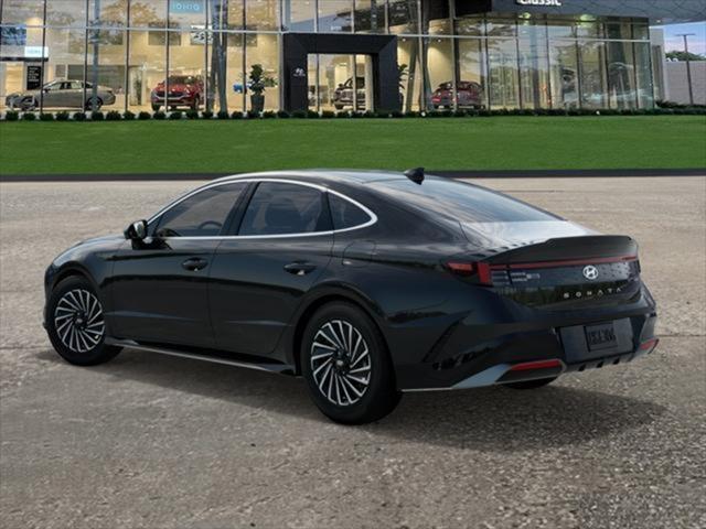 2025 Hyundai Sonata Hybrid Limited photo 4