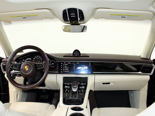 2022 Porsche Panamera 4 photo 13