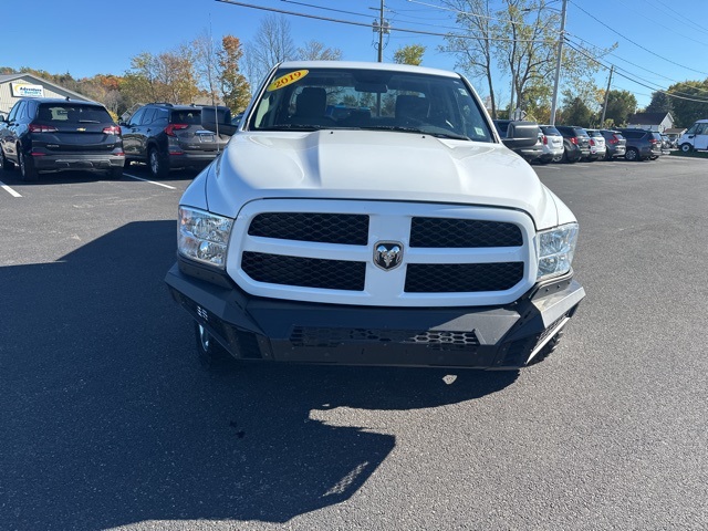 2019 Ram 1500 Classic Express photo 3
