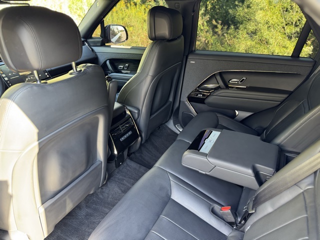 2025 Land Rover Range Rover Sport SE photo 14