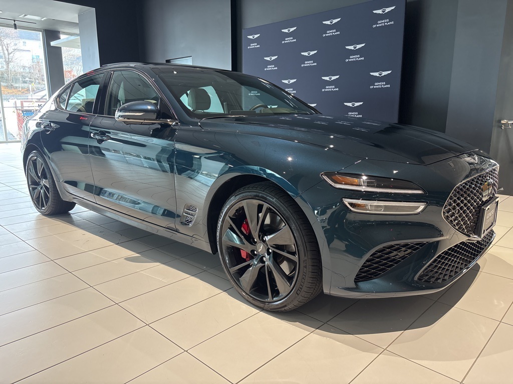 2023 GENESIS G70 Standard's photo