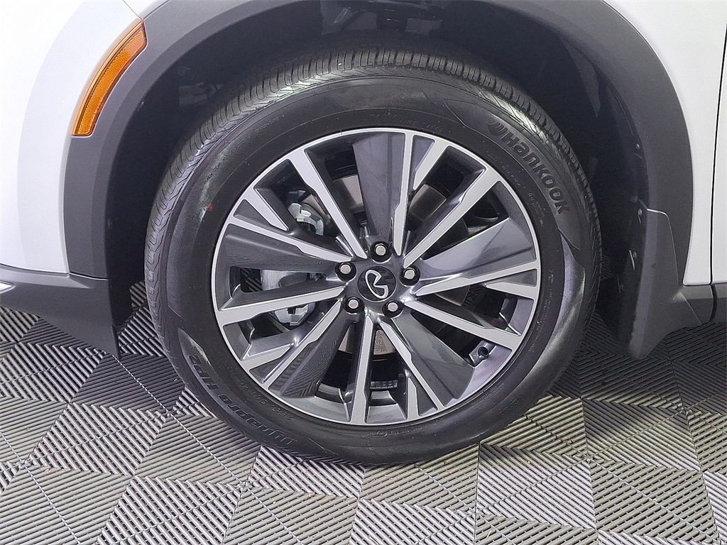 2026 Infiniti QX60 Luxe AWD photo 9