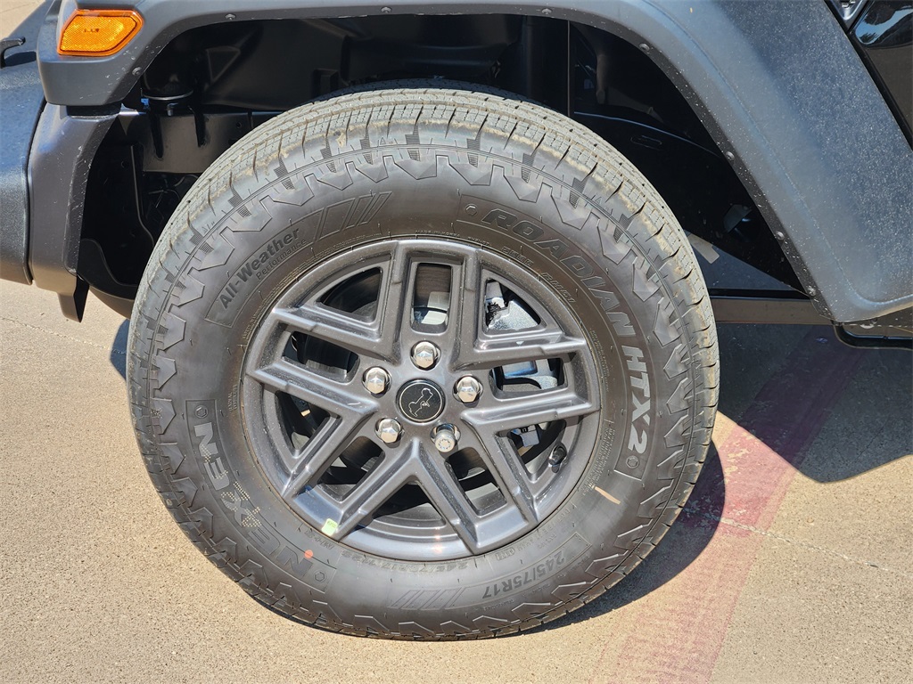 2025 Jeep Wrangler Sport RHD photo 7