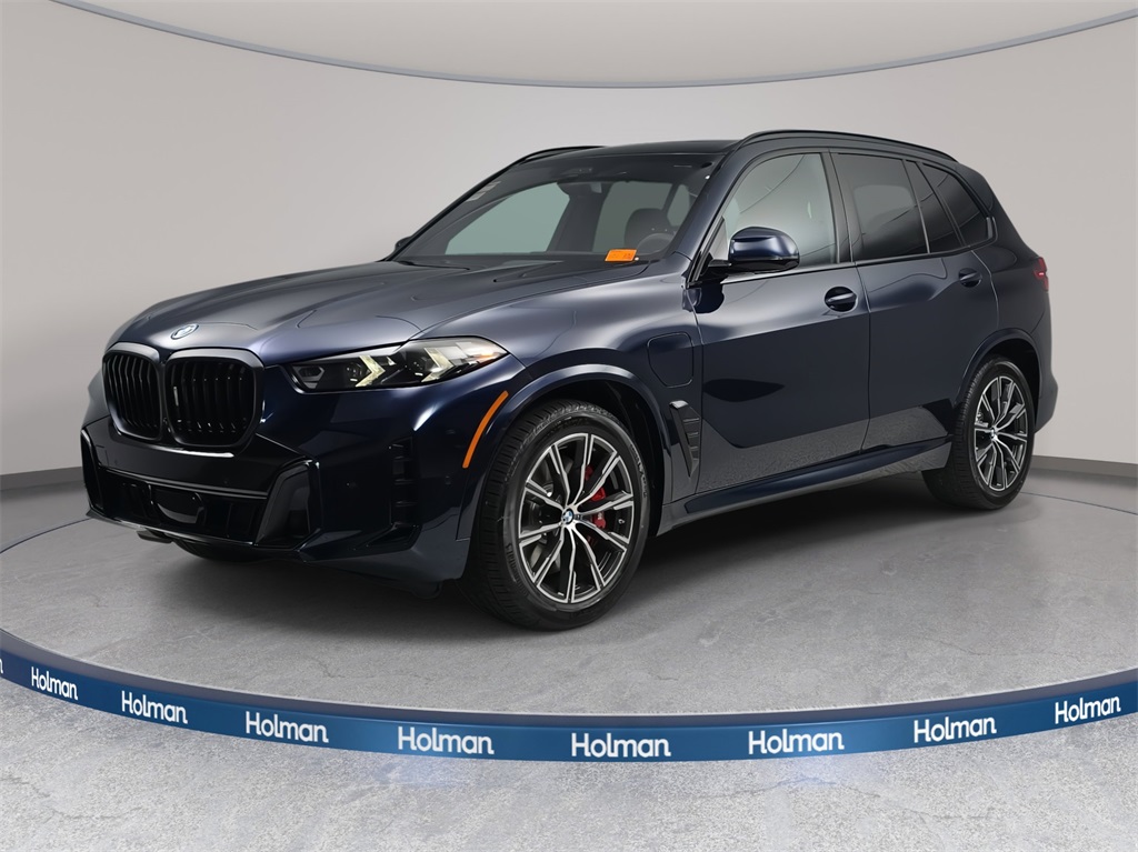 2026 BMW X5 50e's photo