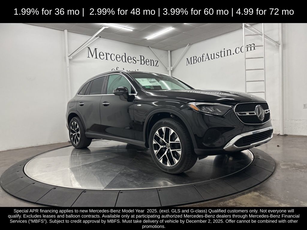 2025 Mercedes-Benz GLC Base's photo