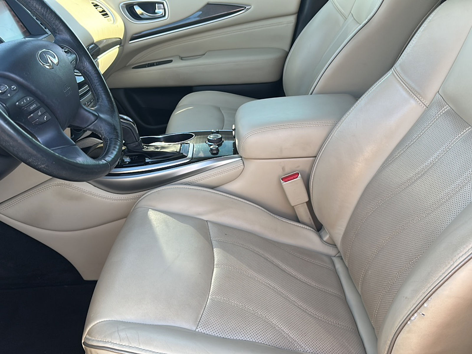 2019 Infiniti QX60 Luxe photo 6