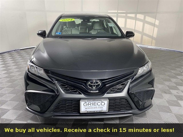 2024 Toyota Camry SE photo 2