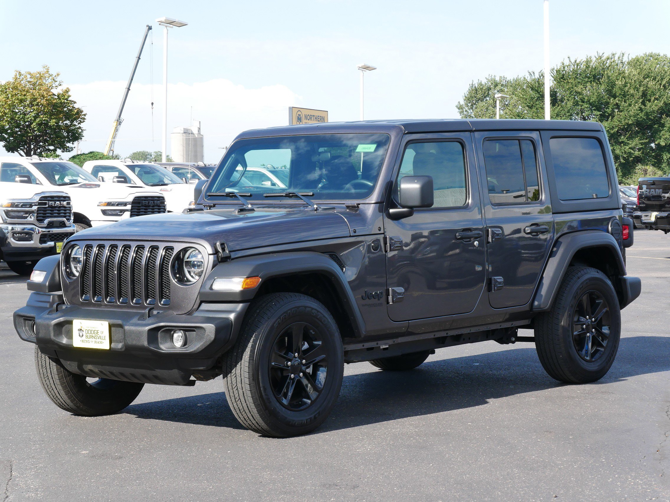 2022 Jeep Wrangler Unlimited Sport Altitude photo 3